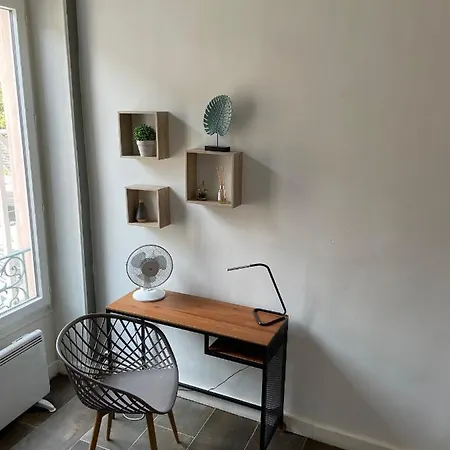 Apartment Moderne, 2 Chambres, 6 Couchages, Easy Check-in *