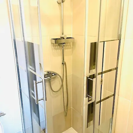 Apartment Moderne, 2 Chambres, 6 Couchages, Easy Check-in *